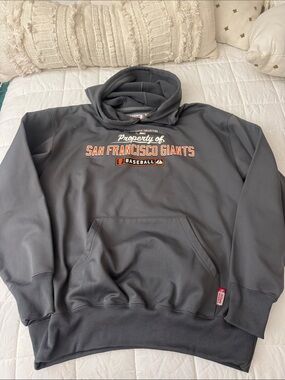 Majestic San Francisco Giants Gray Pullover Hoodie - Official Baseball.